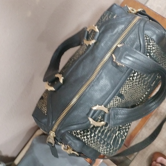 Aimee Kestenberg Black and gold satchel bag. - Picture 7 of 16